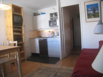 tignes ski accommodation kitchen